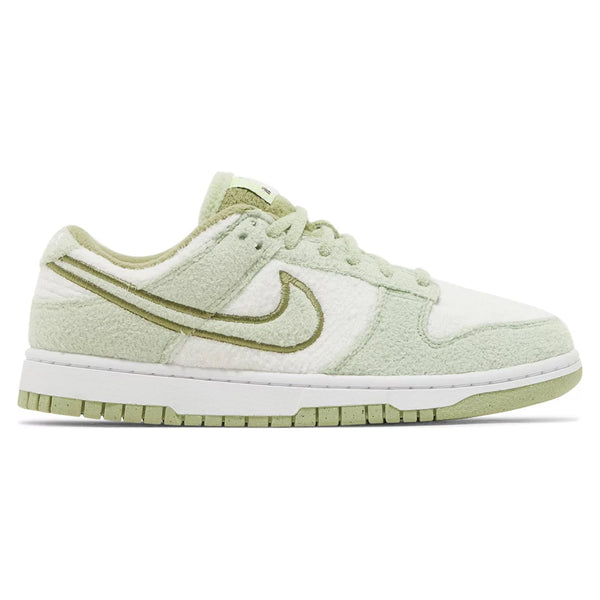 NIKE DUNK LOW SE 'FLEECE- HONEYDEW' (W)